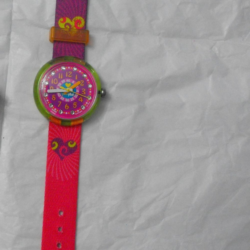 Authentic Flik Flak Vintage 70s Heart Swatch Watch